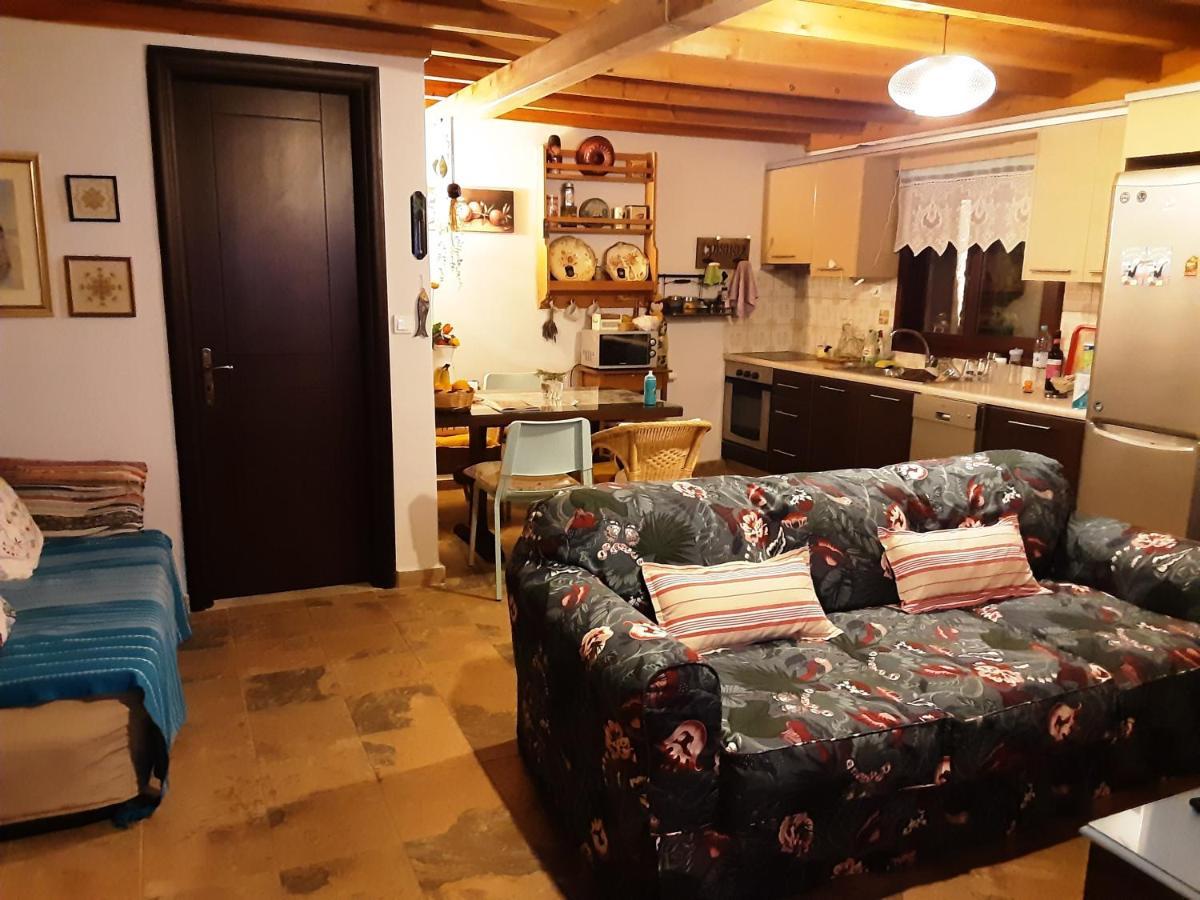 Dioni Villa Сивота Екстериор снимка