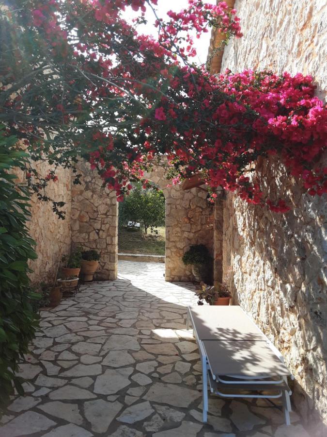 Dioni Villa Сивота Екстериор снимка