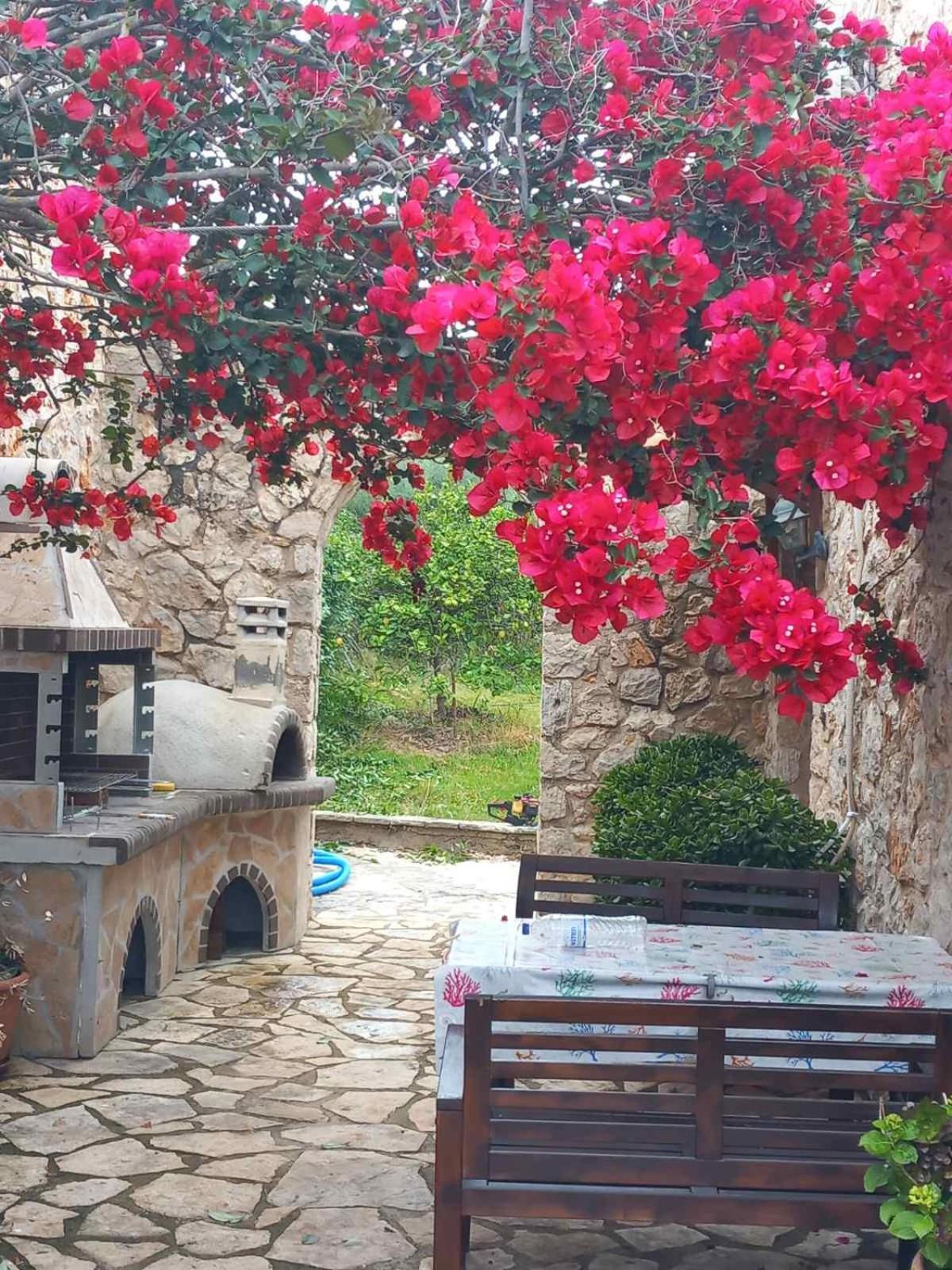Dioni Villa Сивота Екстериор снимка